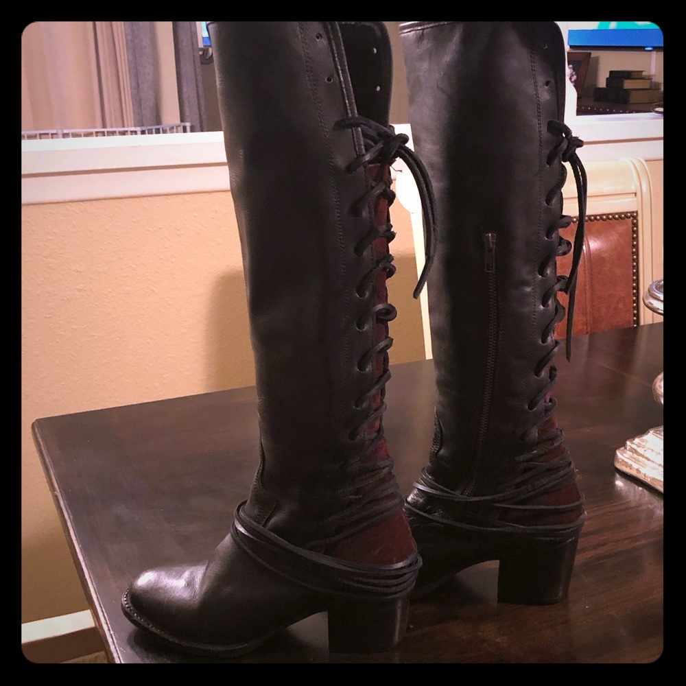 Freebird Coal Boots